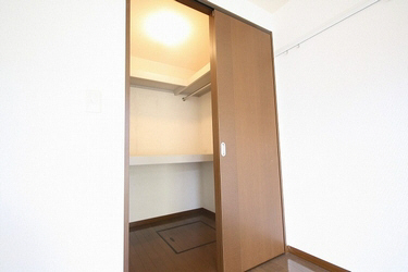 アンビション宍倉 101号-9