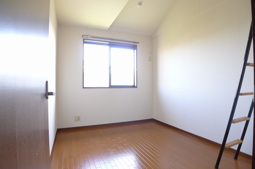 ヴィラ・アベリアＢ棟 102号-6