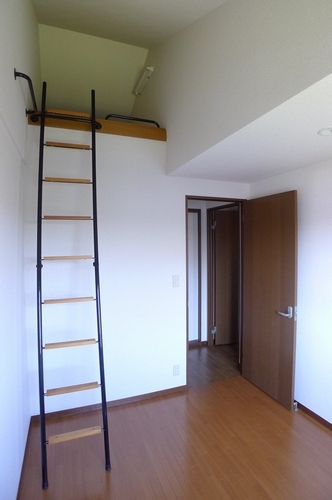 ヴィラ・アベリアＢ棟 102号-7