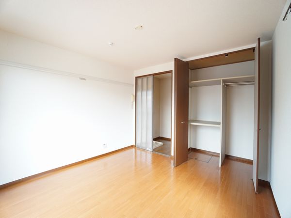 ヤマニヒルズＡ 201号-2