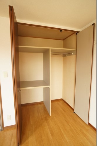 クレール東海神 202号-5