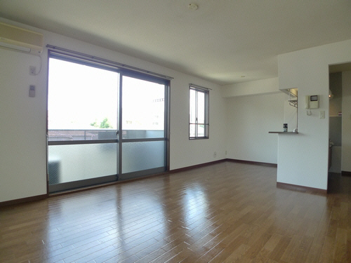 シャーメゾン弐番館 102号-2