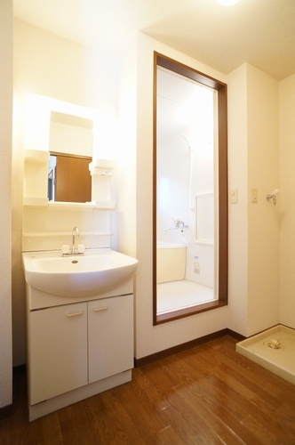 シャーメゾン四番館 101号-5