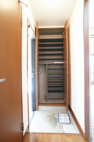 シャーメゾン四番館 101号-11