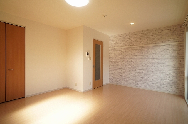 サニーハイツ 202号-3