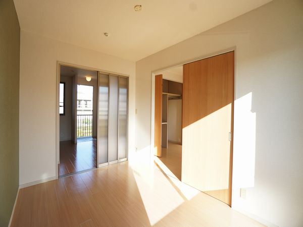 グリーンハイツ学園前壱番館 203号-3