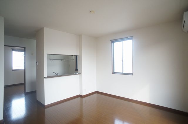 ボナール小山Ⅱ 202号-3