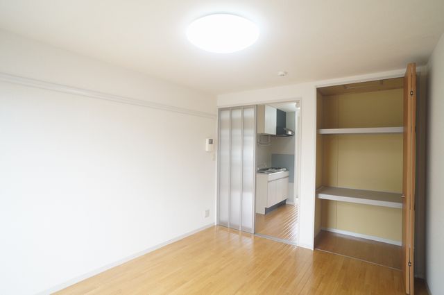 マ・メゾン 102号-4