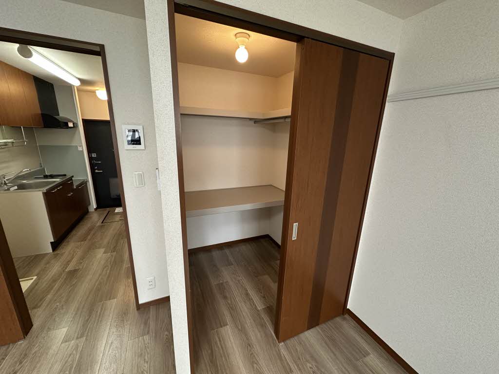 パンディオン 102号-7