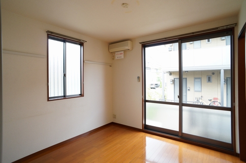 フローラヴィレッジⅢ 202号-3