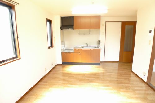 アーバンイーストB棟 201号-3