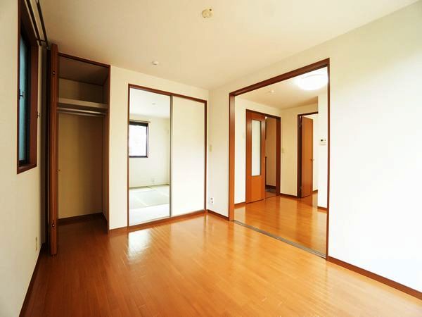 アーバンイーストＣ棟 102号-3