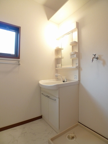 バリュージュ伍番館 202号-9