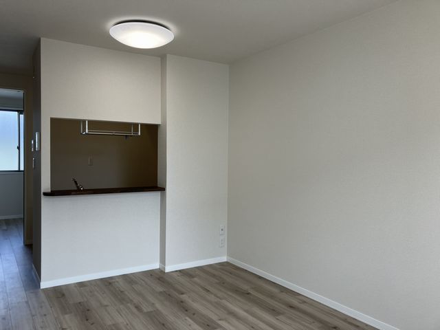 イーグル山手 203号-3