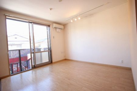 アークタウン 201号-3