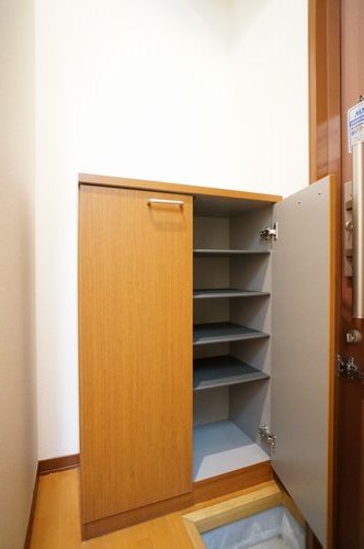 メゾン・ド・ノア 102号-8