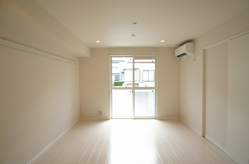 ソレイユ上山 102号-2