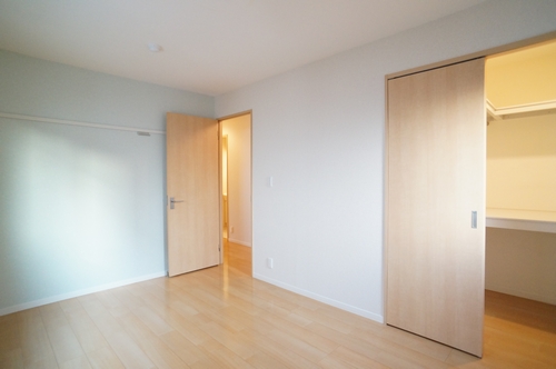 シャーメゾンOISO壱番館 201号-8