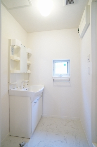 ソレイユ上山Ⅱ 102号-8