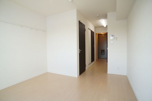 コーストラル舞浜 301号-3