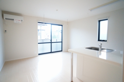 ソレイユ勝田台 203号-2