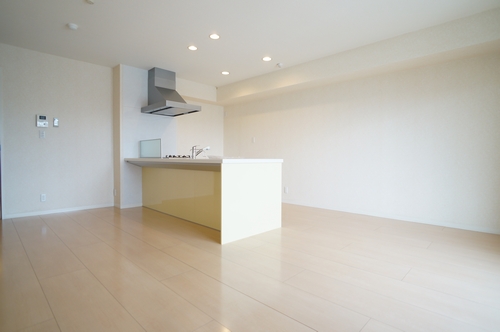 クレストコート 303号-3