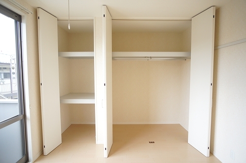 メゾン・ド・ナシモ 203号-5