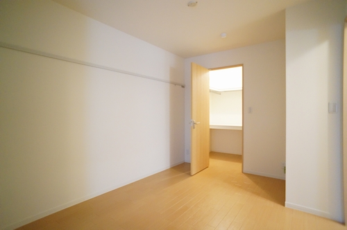 メゾン・リョクエン　Ⅲ 203号-5