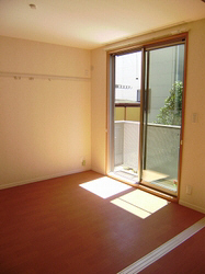 カーサ　デラ　ルーチェ 101号-3