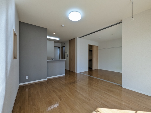 アーバンビラ南八幡 101号-2