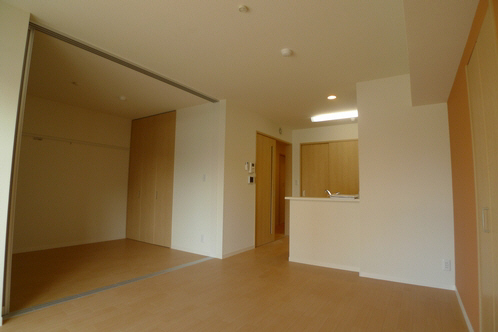 アーバンビラ南八幡 102号-4