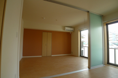 アーバンビラ南八幡 102号-5