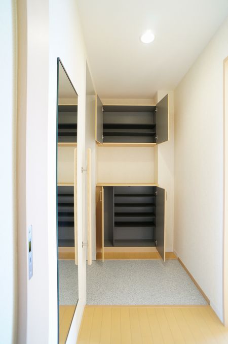 ニュークレセント 302号-11