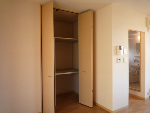 エスティーヌＣ 101号-3