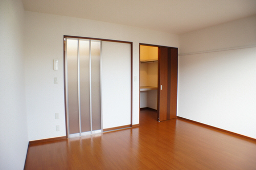 シャンブル弐番館 202号-3