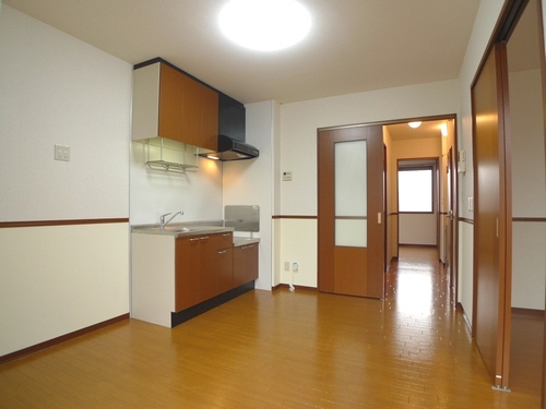 シャルマンベルデＡ 201号-6