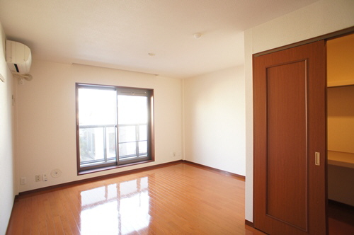 メゾンドール松戸 105号-3