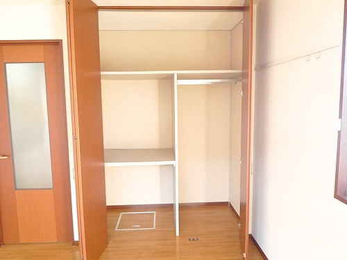 ジュネス・クラス 202号-5