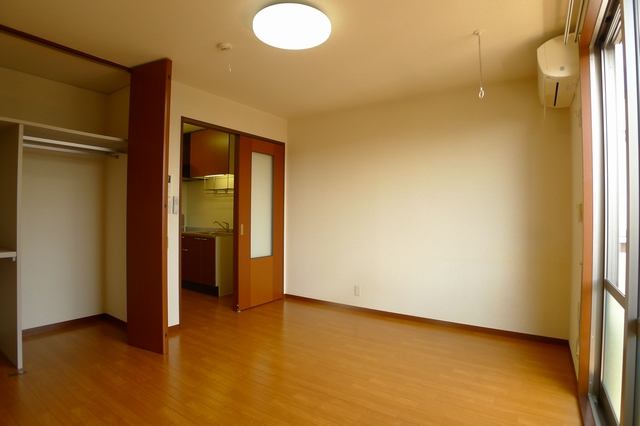 クレスト・ドミール 206号-2