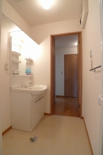 バルドゥールⅡ番館 101号-8