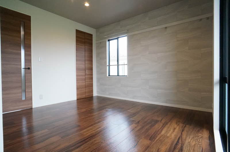 パールタウン岩田４６ 201号-2