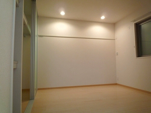 オークス壱番館 102号-5