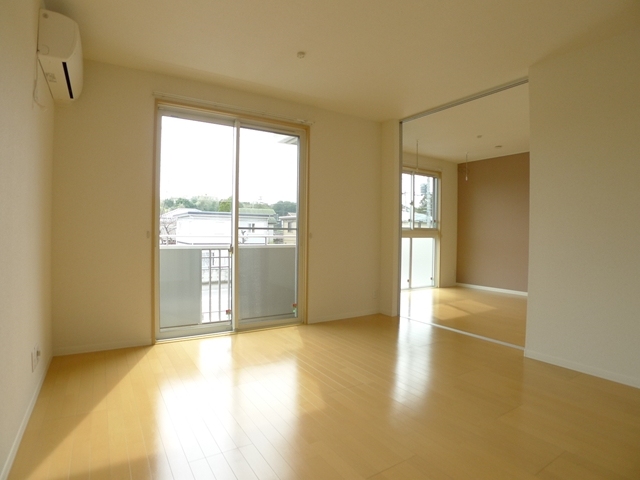 シャーメゾンみやび 102号-3