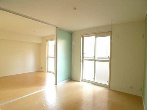 ジ・アンリ・テラス 202号-3