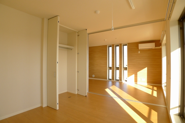 レジデンスヒルズ 201号-3