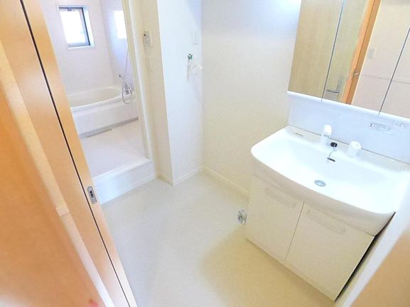 コンフィール 201号-8