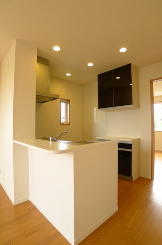 ボヌールレジデンス 303号-4