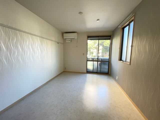 カーサ彩峰A・B 102号-5