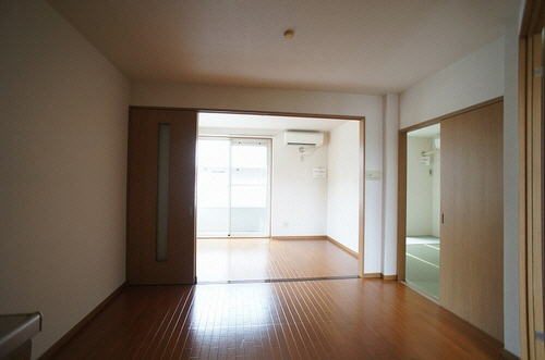 センパークＢ 201号-2