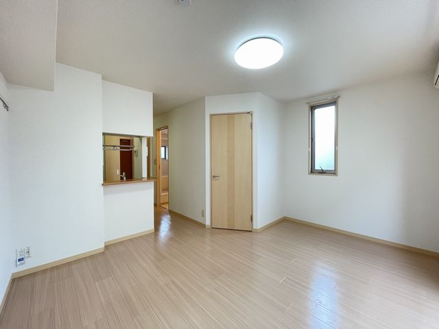 シャーメゾンT 203号-3